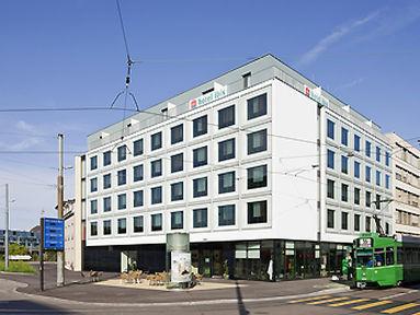 Ibis Bahnhof Hotel 2*