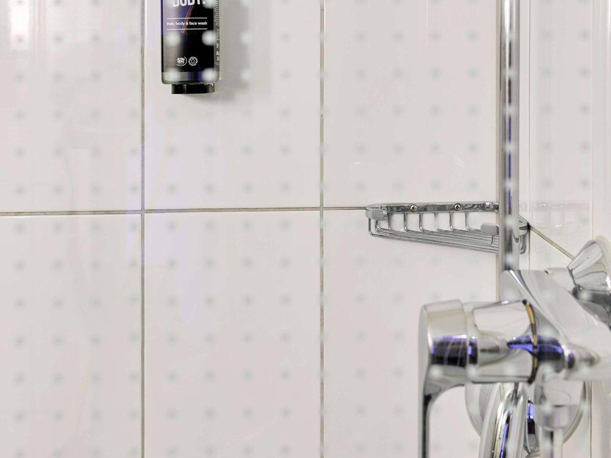 Ibis Bahnhof Hotel