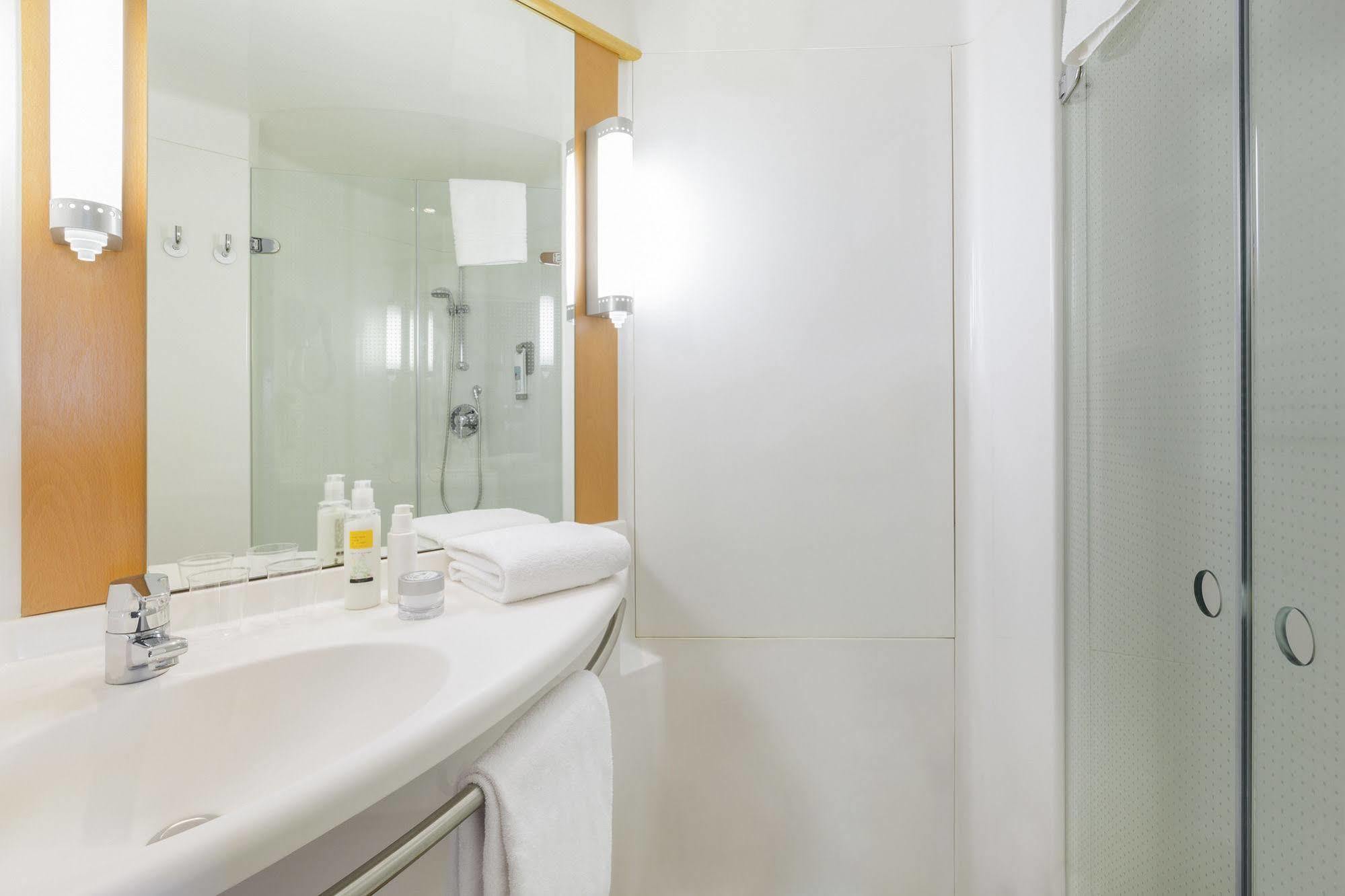 Ibis Bahnhof Hotel Basel
